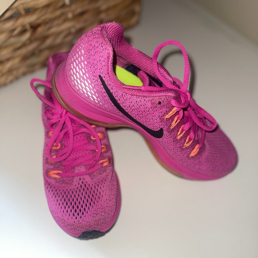 Women's Nike Zoom Run Fast Shaoes